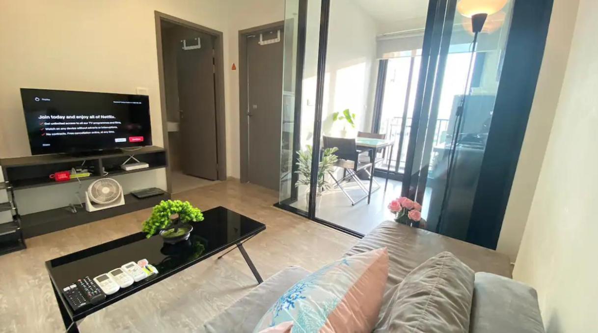 The Base Central Pattaya Quiet King-Bed With Infinity Pool & Free Netflix! Екстер'єр фото