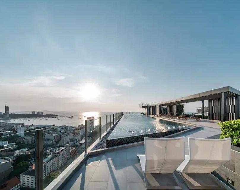 The Base Central Pattaya Quiet King-Bed With Infinity Pool & Free Netflix! Екстер'єр фото