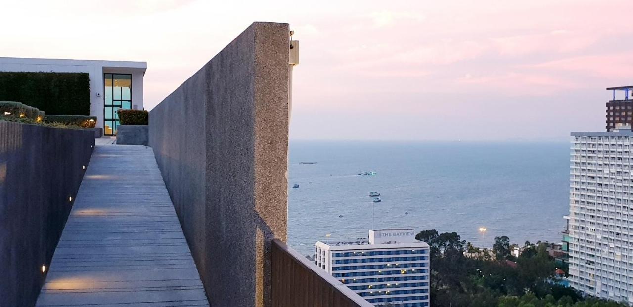 The Base Central Pattaya Quiet King-Bed With Infinity Pool & Free Netflix! Екстер'єр фото
