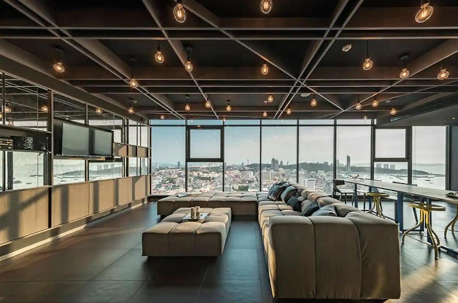 The Base Central Pattaya Quiet King-Bed With Infinity Pool & Free Netflix! Екстер'єр фото